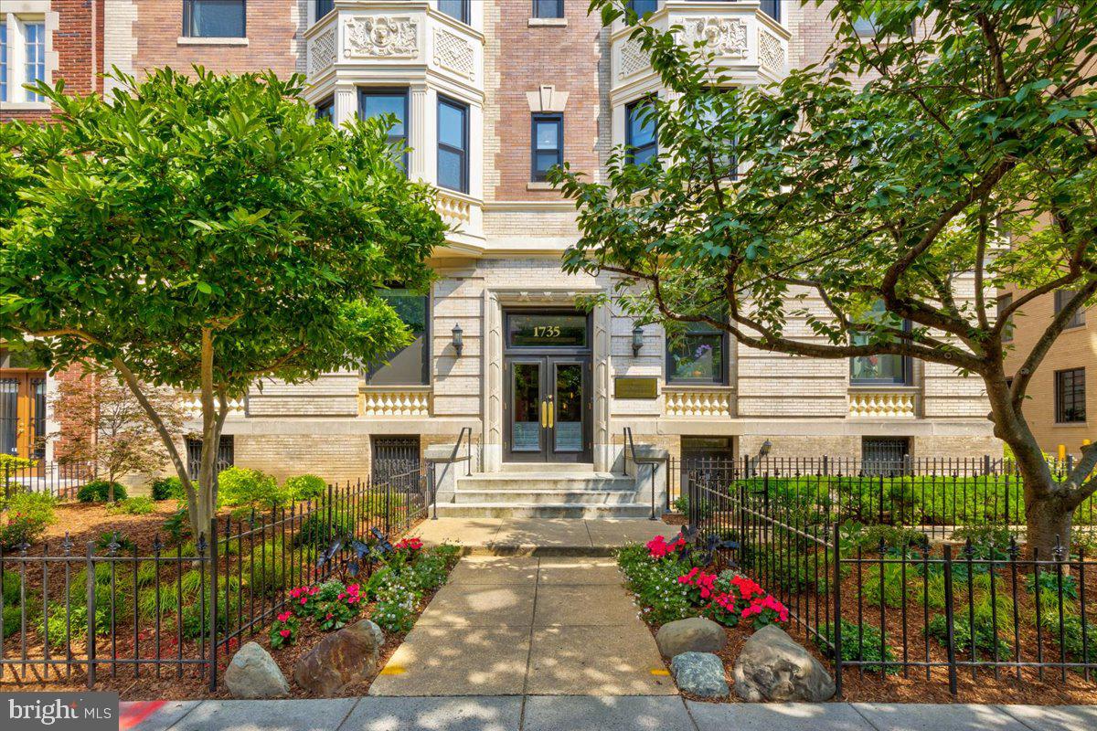 1735 NEW HAMPSHIRE AVENUE NW Unit: 401
