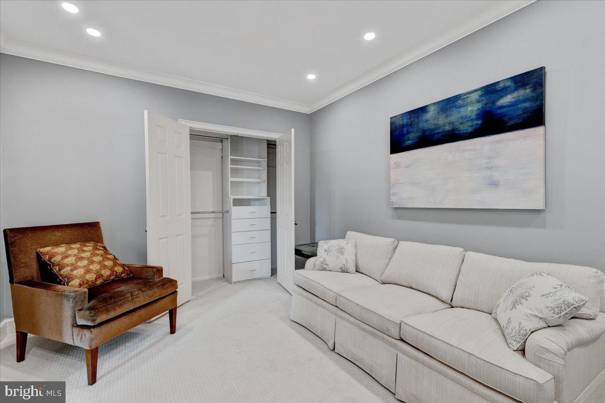 1735 NEW HAMPSHIRE AVENUE NW Unit: 401