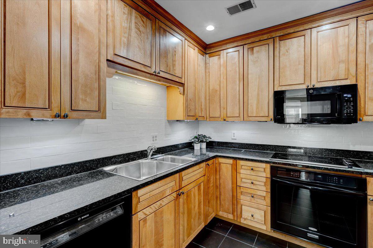 1735 NEW HAMPSHIRE AVENUE NW Unit: 401
