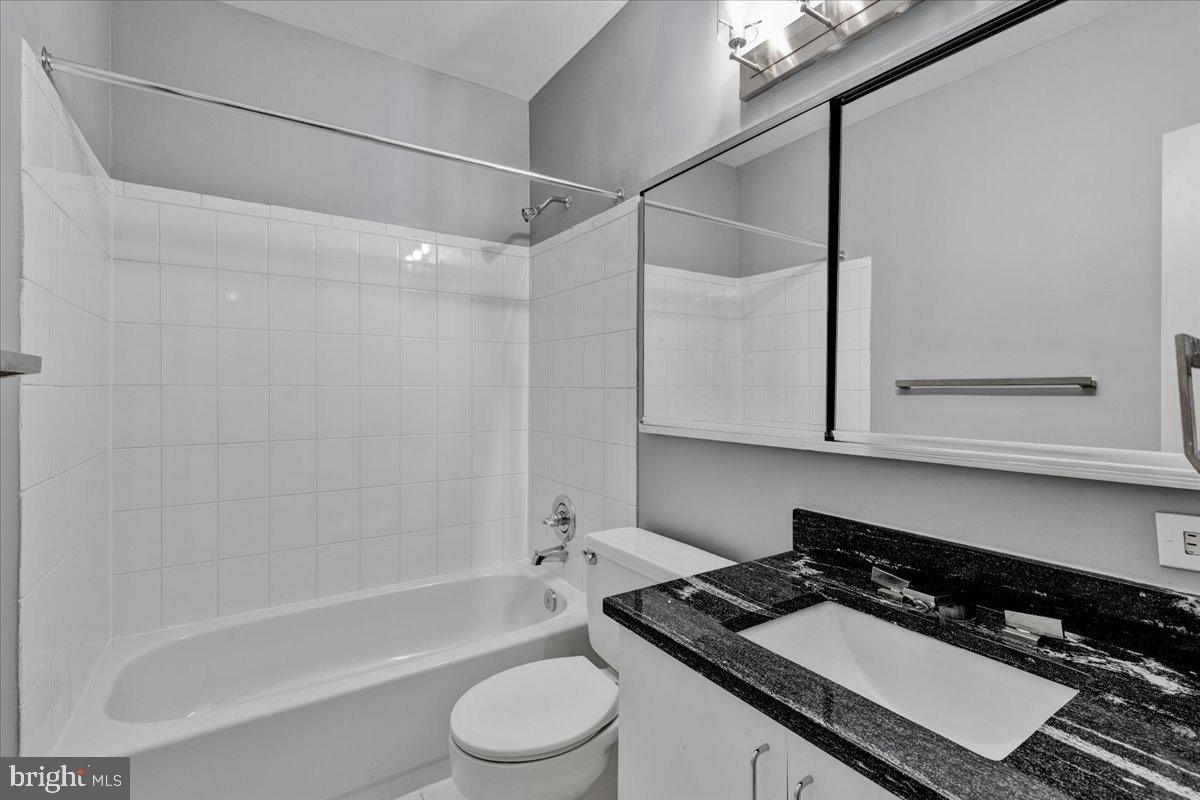 1735 NEW HAMPSHIRE AVENUE NW Unit: 401