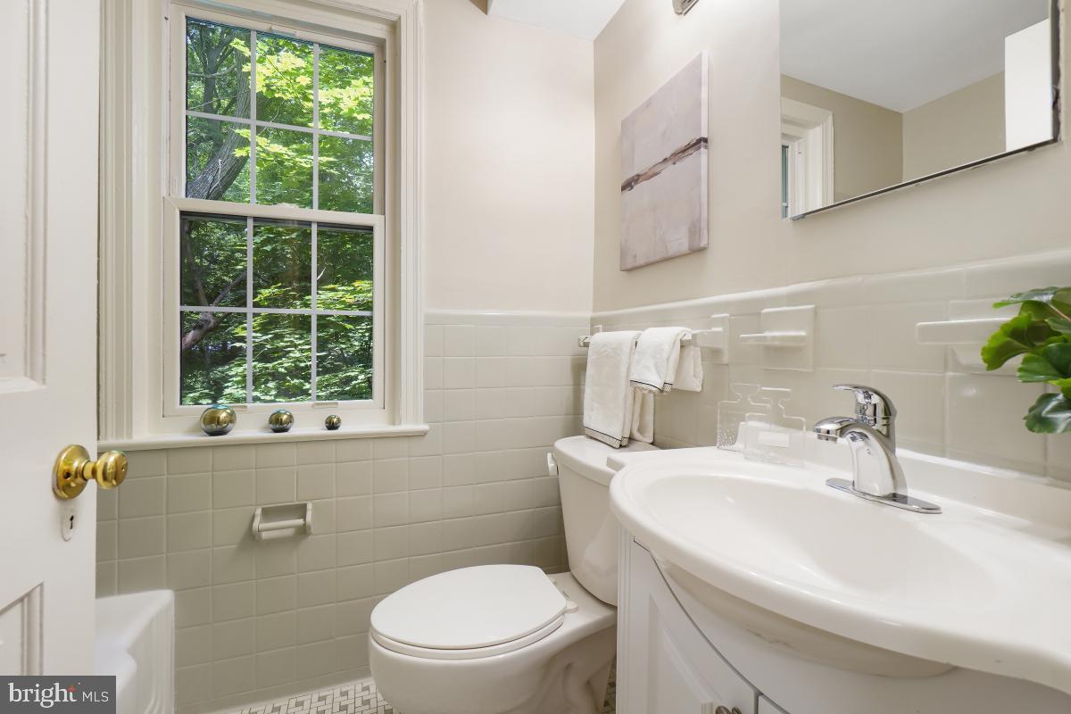 2725 ORDWAY STREET NW Unit: 3