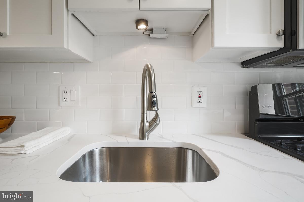 2725 ORDWAY STREET NW Unit: 3