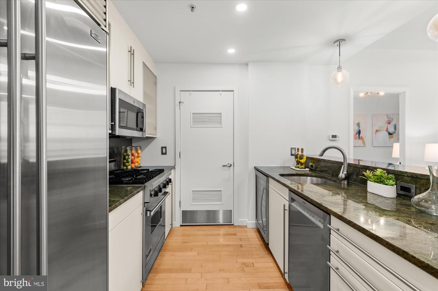 1300 13th STREET NW Unit: 807