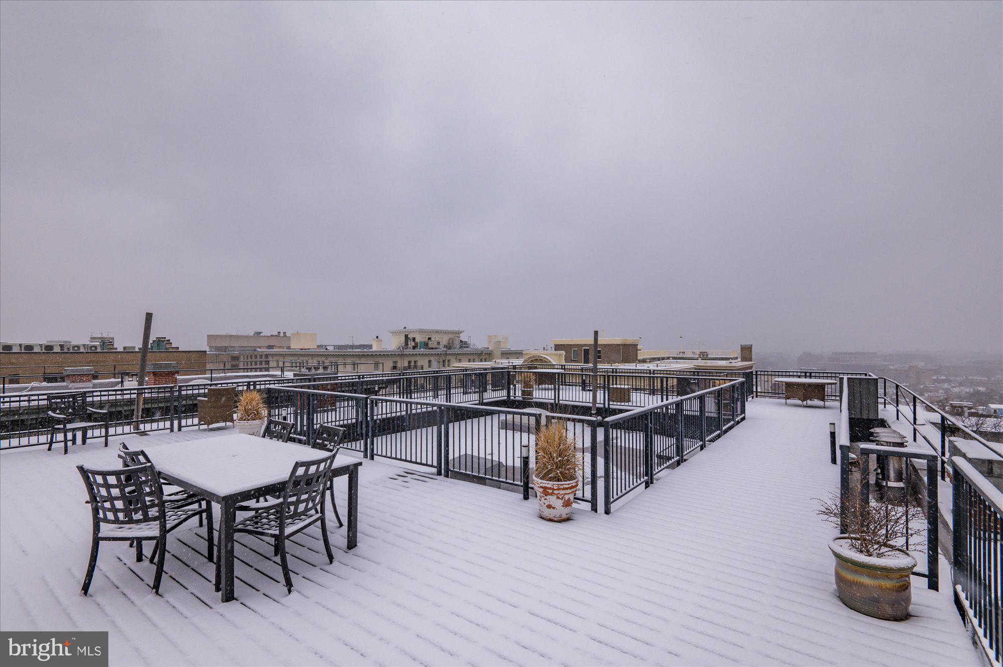 2123 California STREET NW Unit: PH-G5