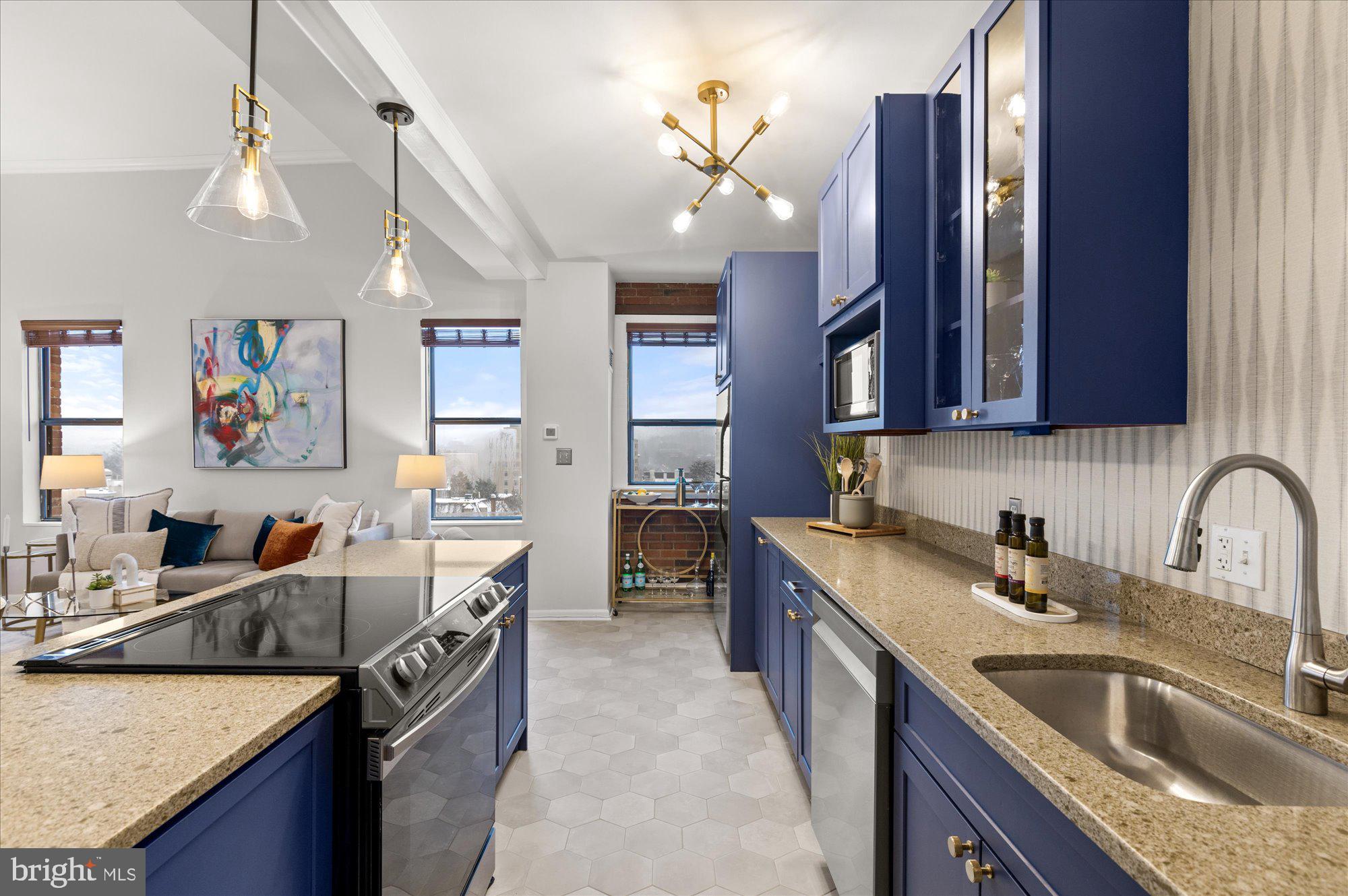 2123 California STREET NW Unit: PH-G5