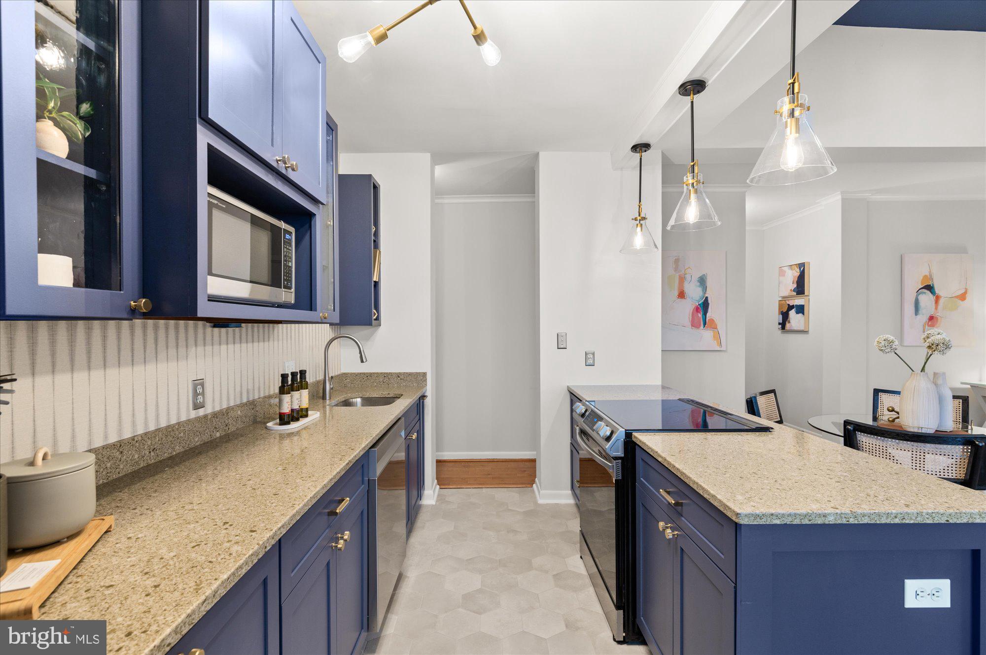 2123 California STREET NW Unit: PH-G5