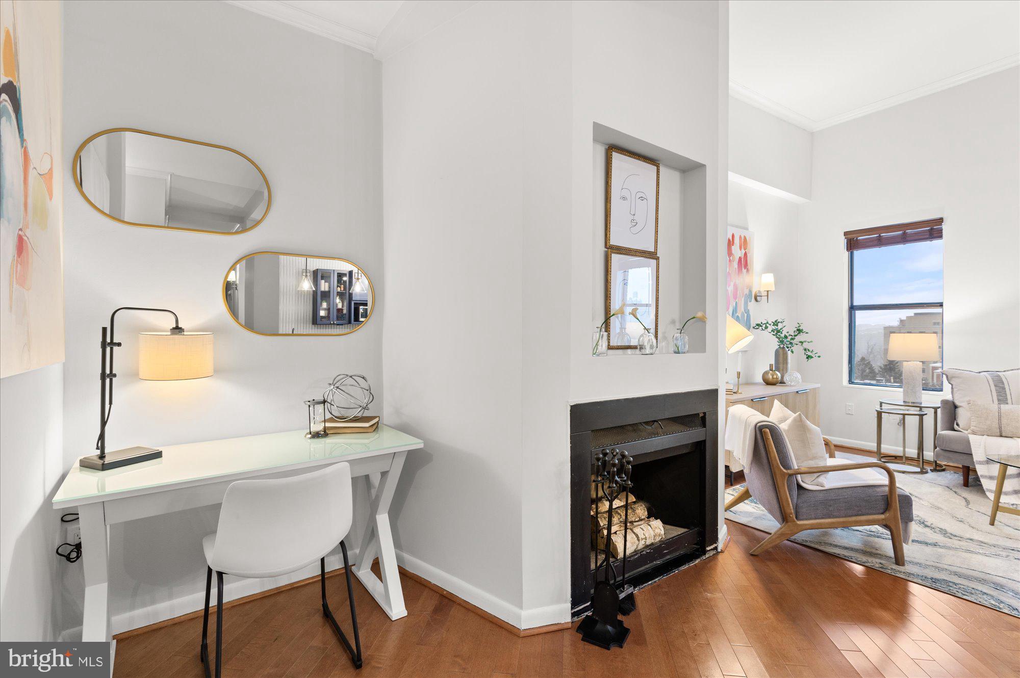 2123 California STREET NW Unit: PH-G5