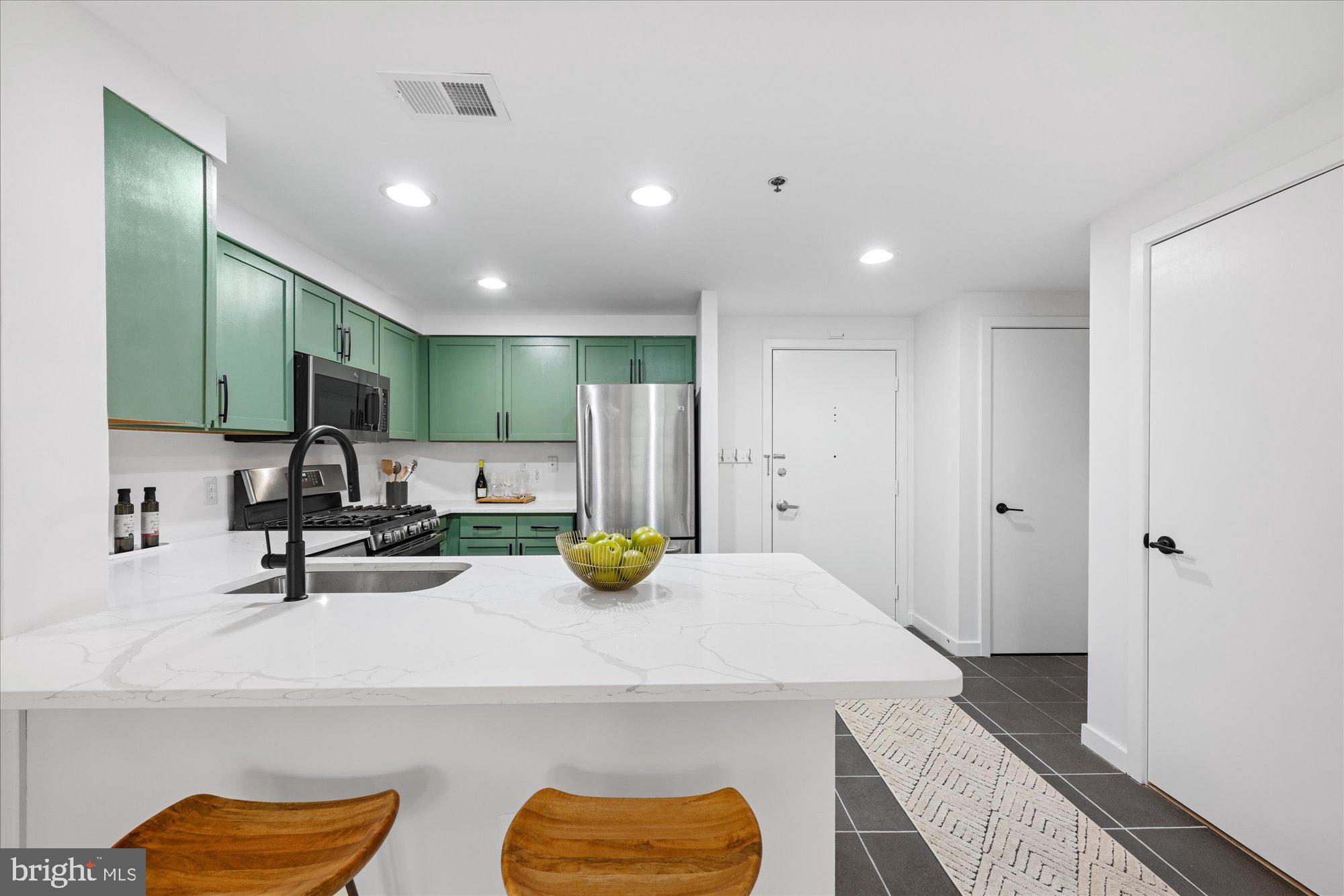 3883 Connecticut Ave NW #208