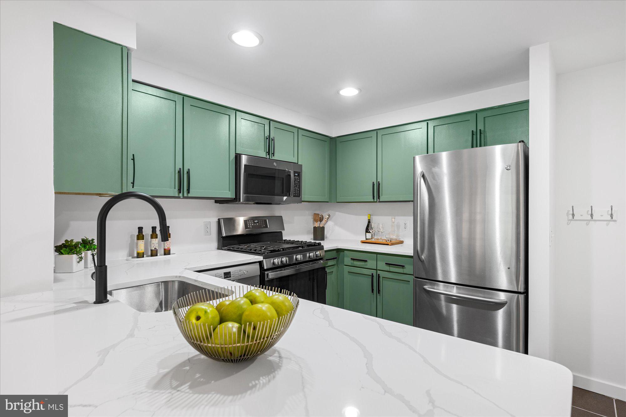 3883 Connecticut Ave NW #208