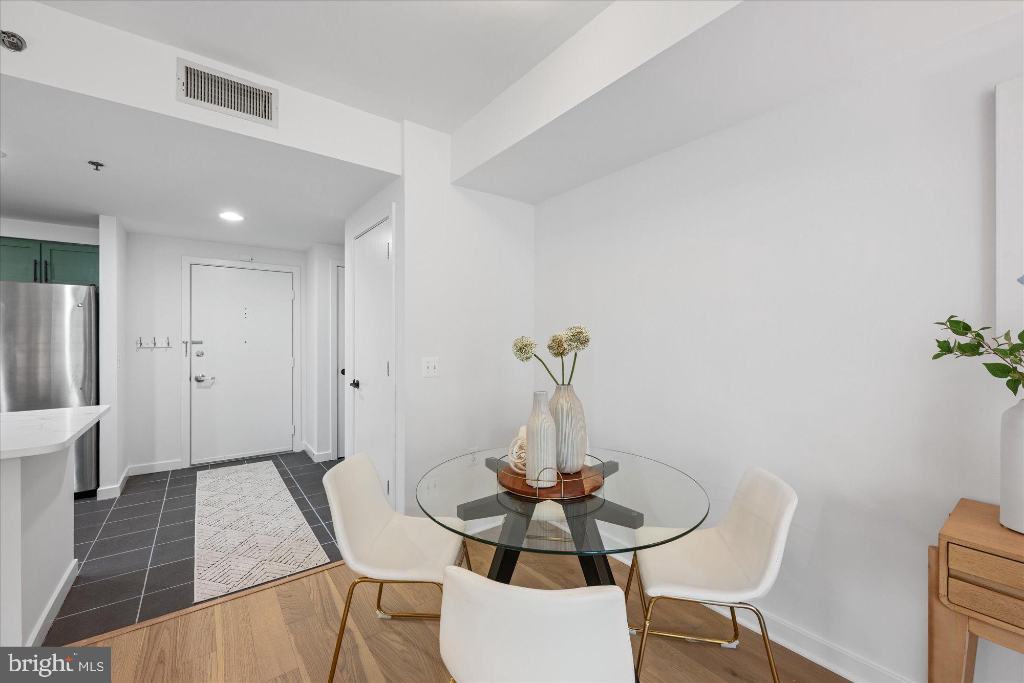 3883 Connecticut Ave NW #208