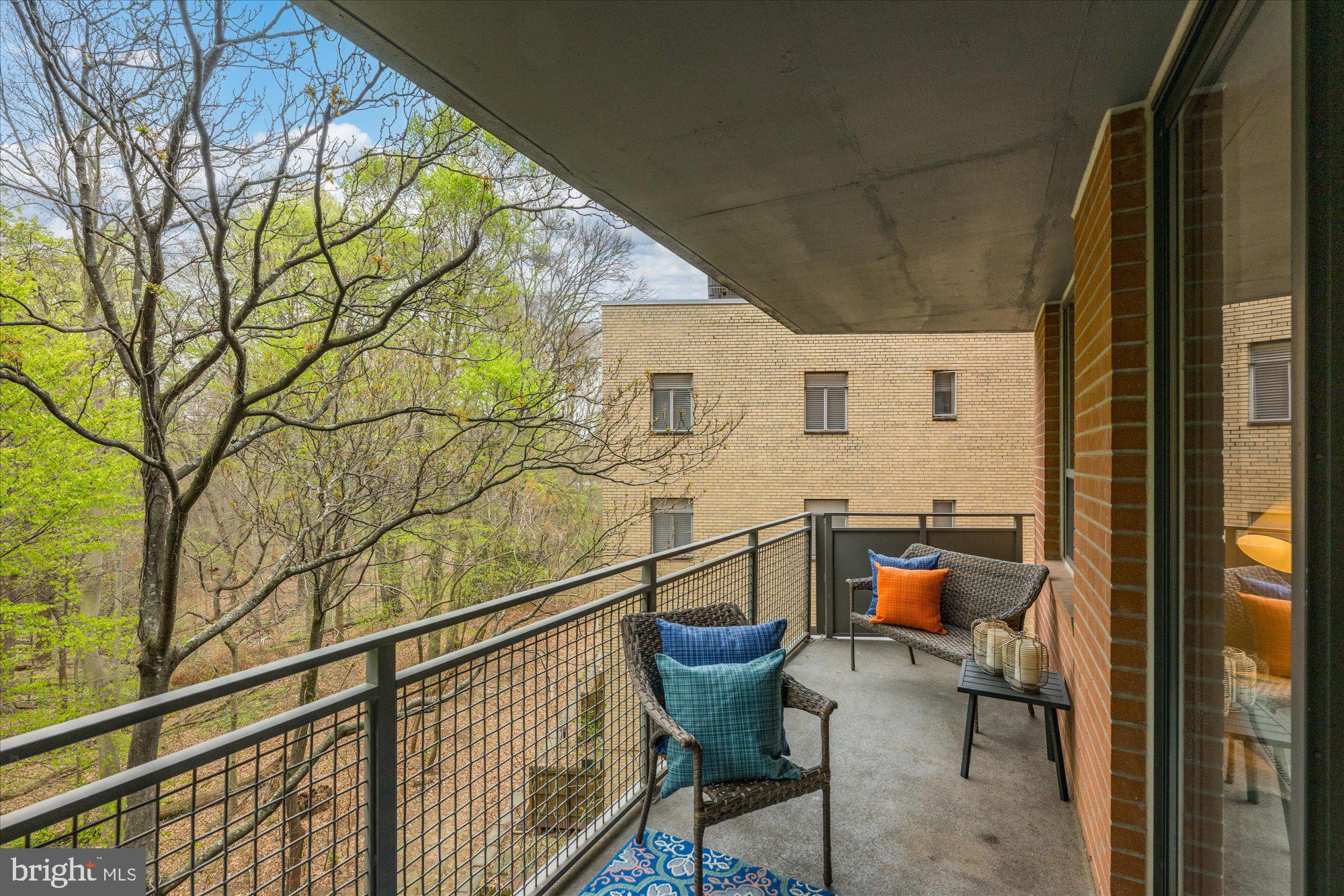 3883 Connecticut Ave NW #208