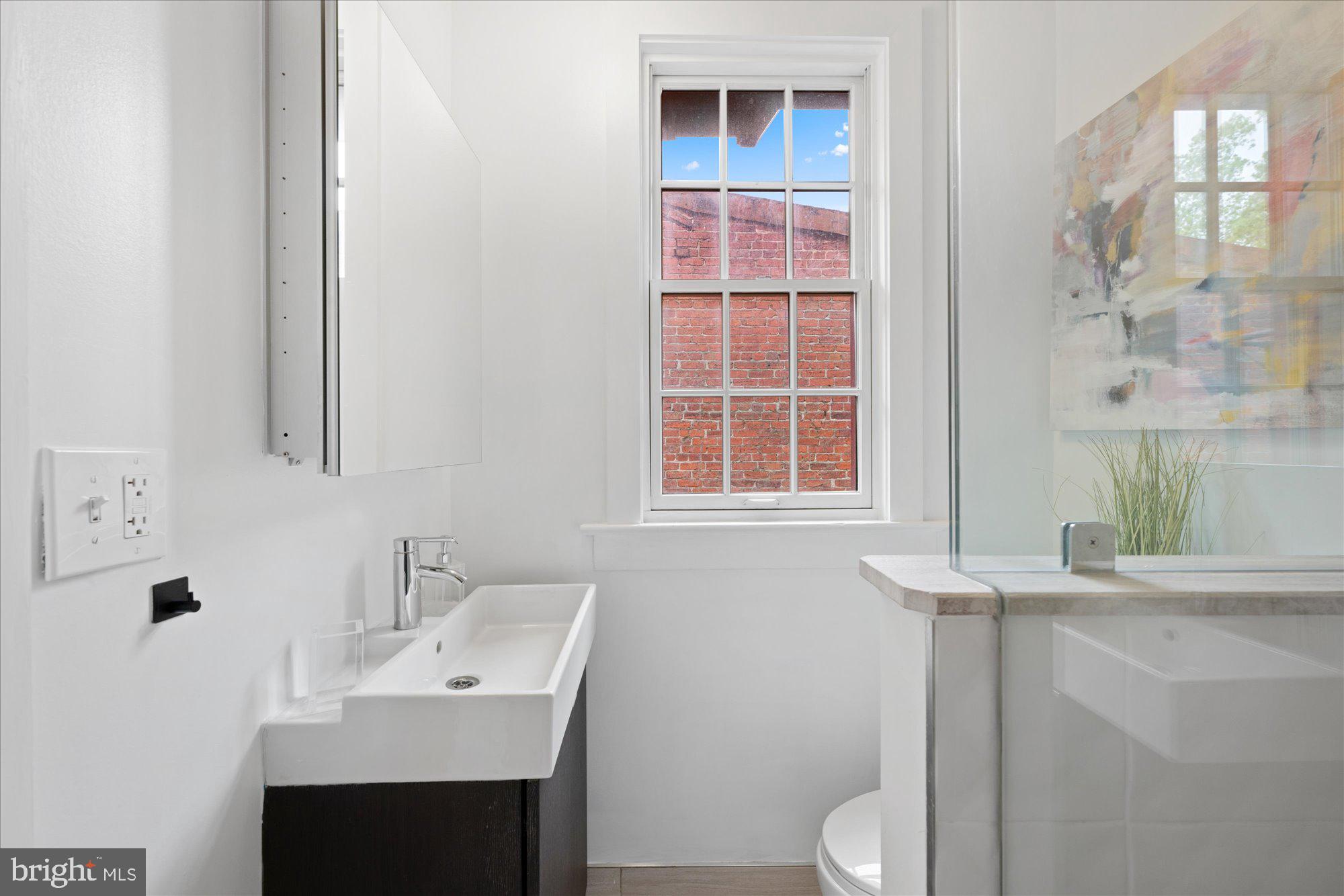 1705 Lanier Pl NW #402