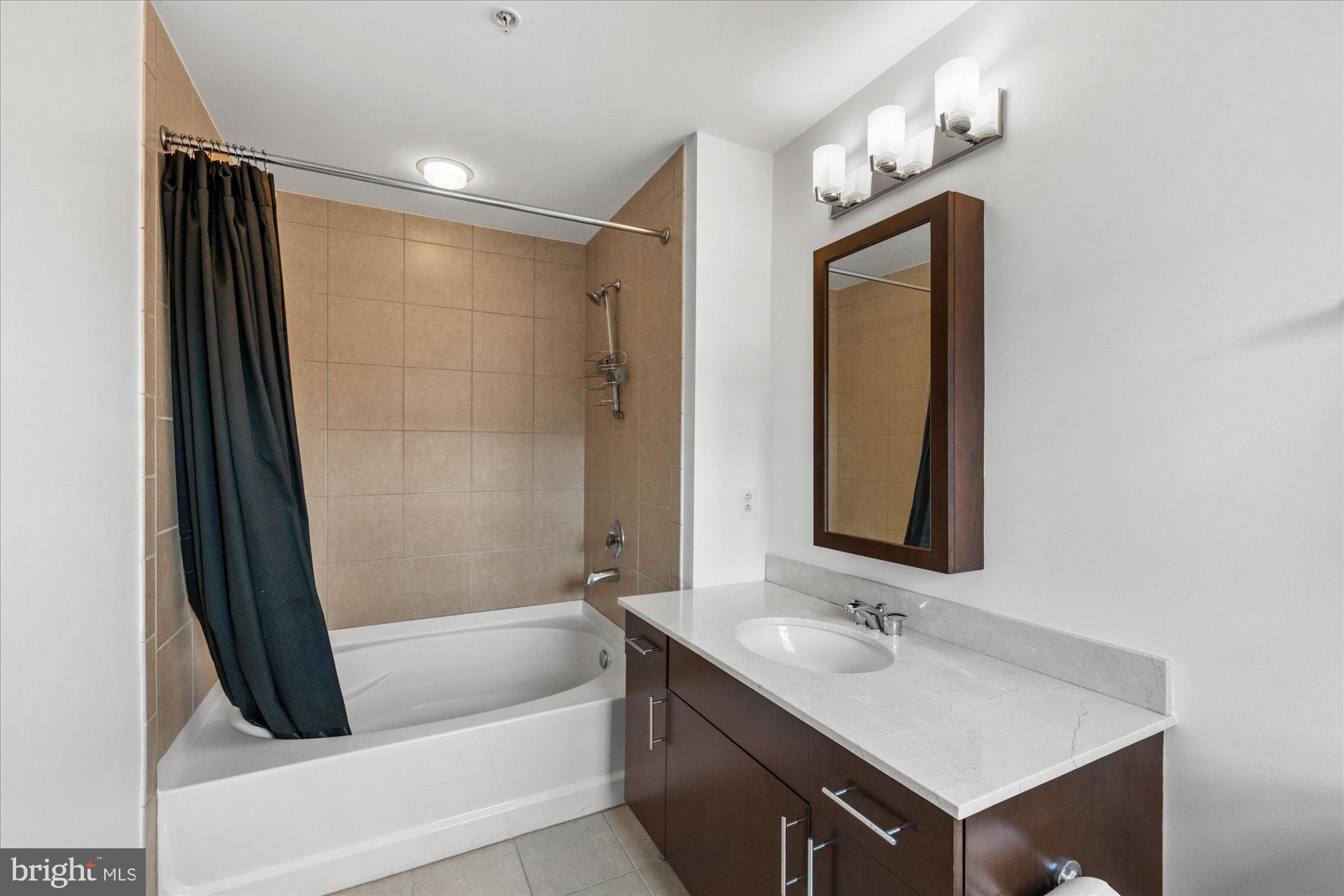 910 M St NW #1018