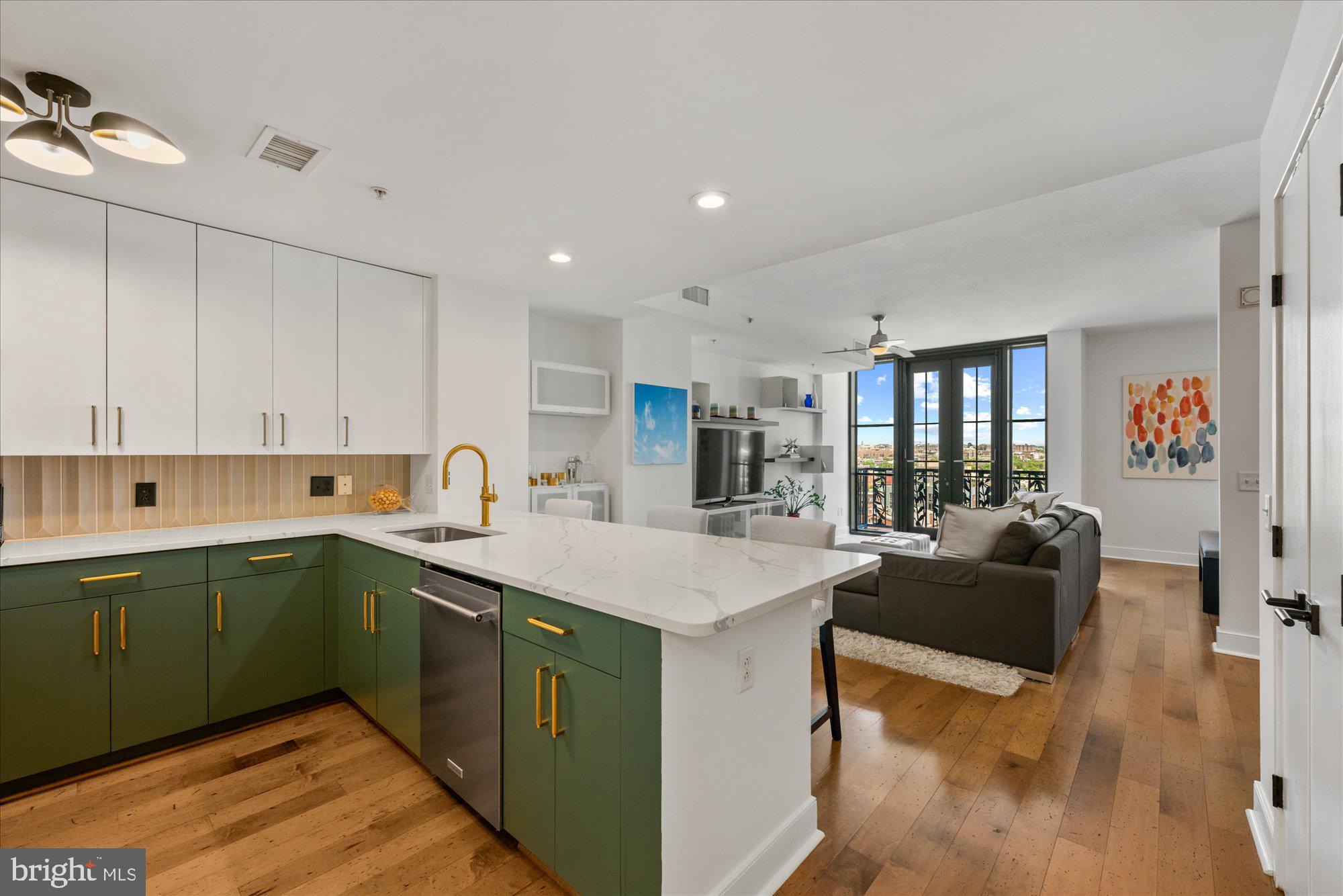 910 M St NW #1018