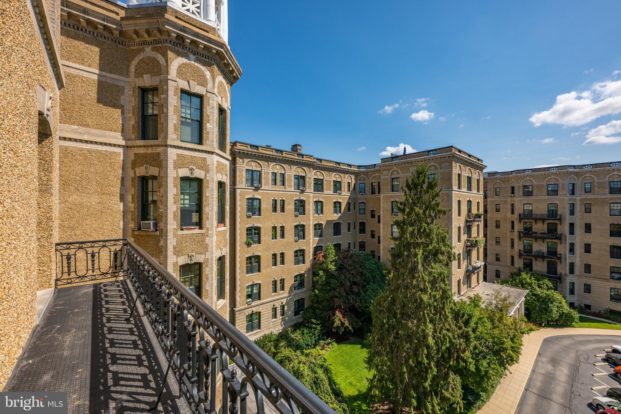 2853 Ontario Rd NW #502