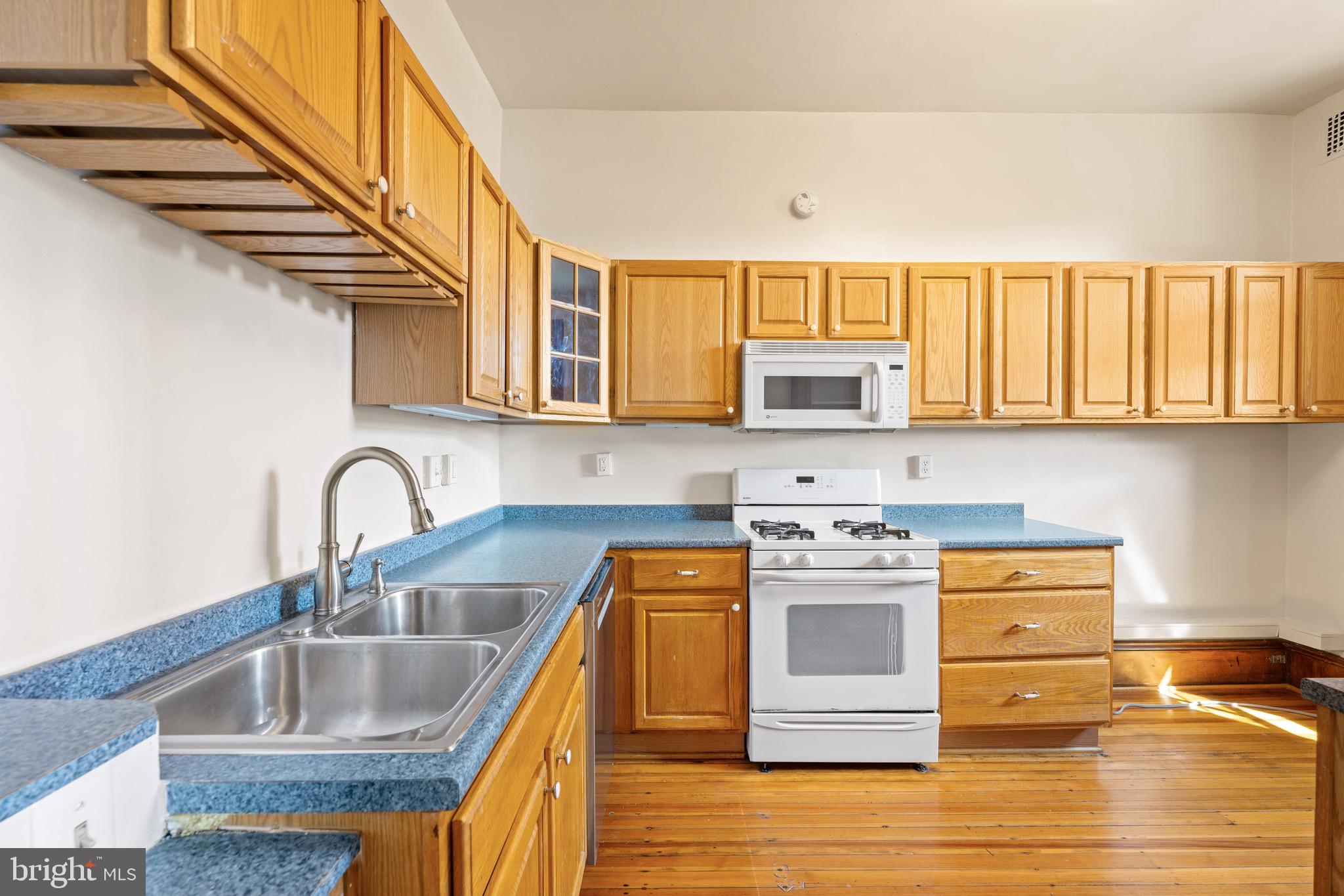 2853 Ontario Rd NW #502