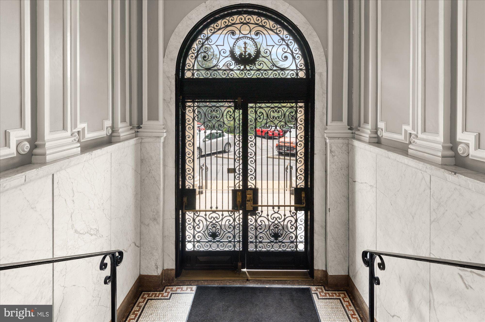 2853 Ontario Rd NW #502