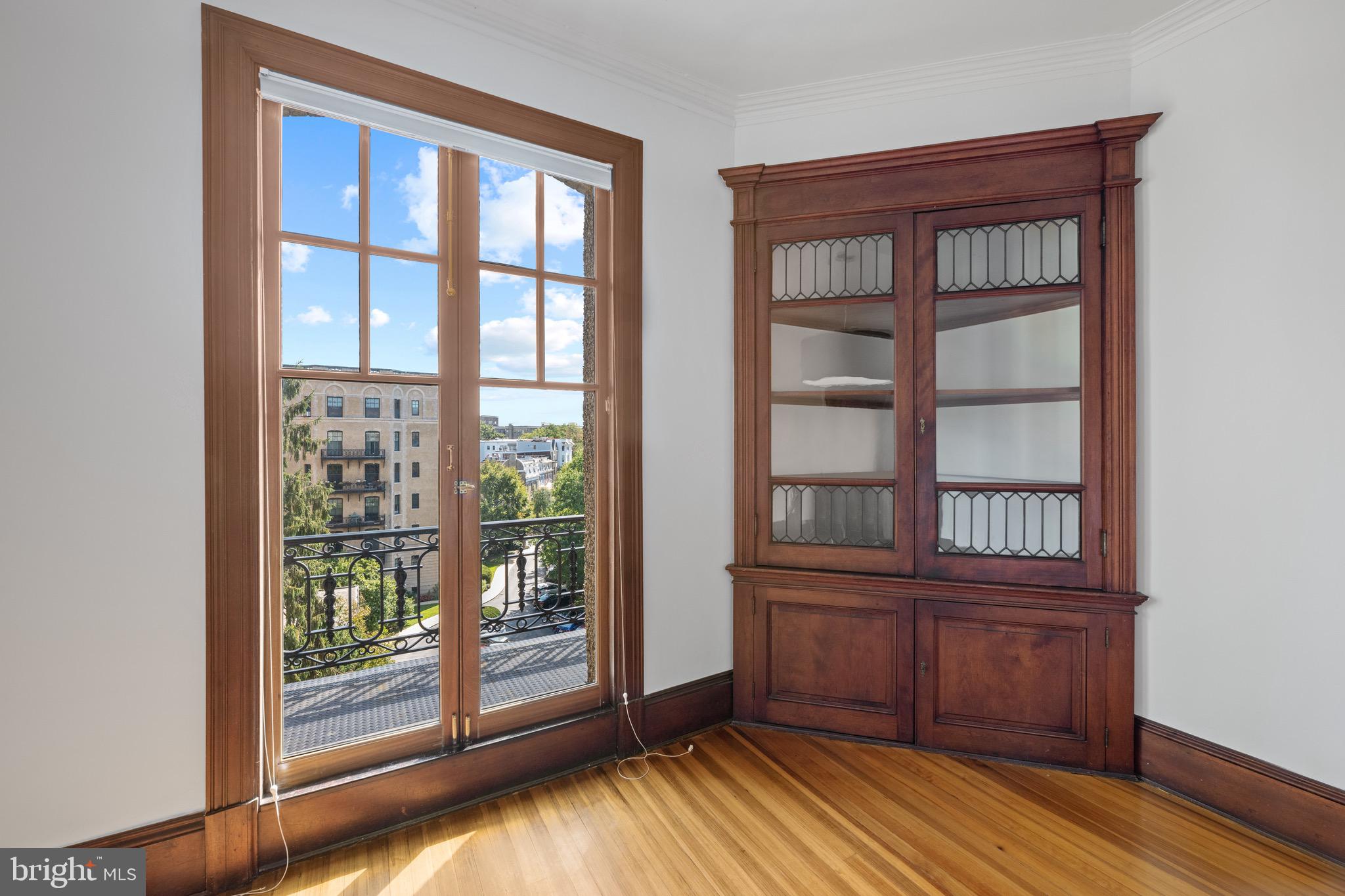 2853 Ontario Rd NW #502