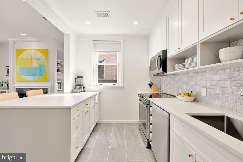 1826 Biltmore St NW #4