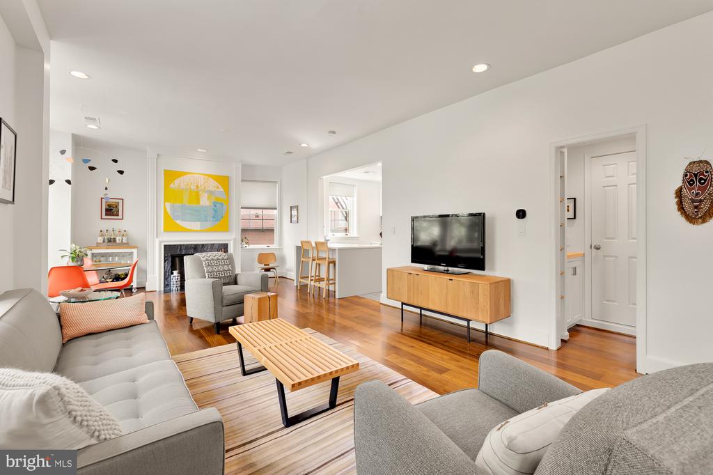 1826 Biltmore St NW #4