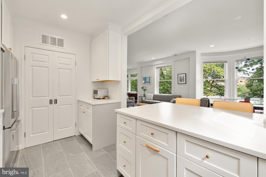 1826 Biltmore St NW #4