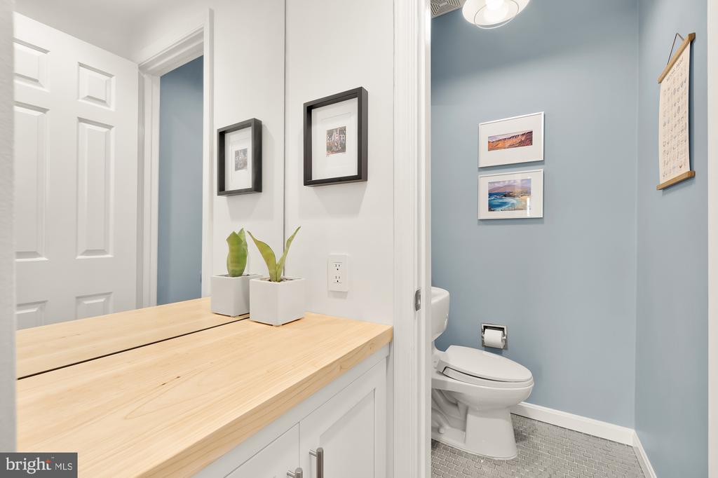 1826 Biltmore St NW #4