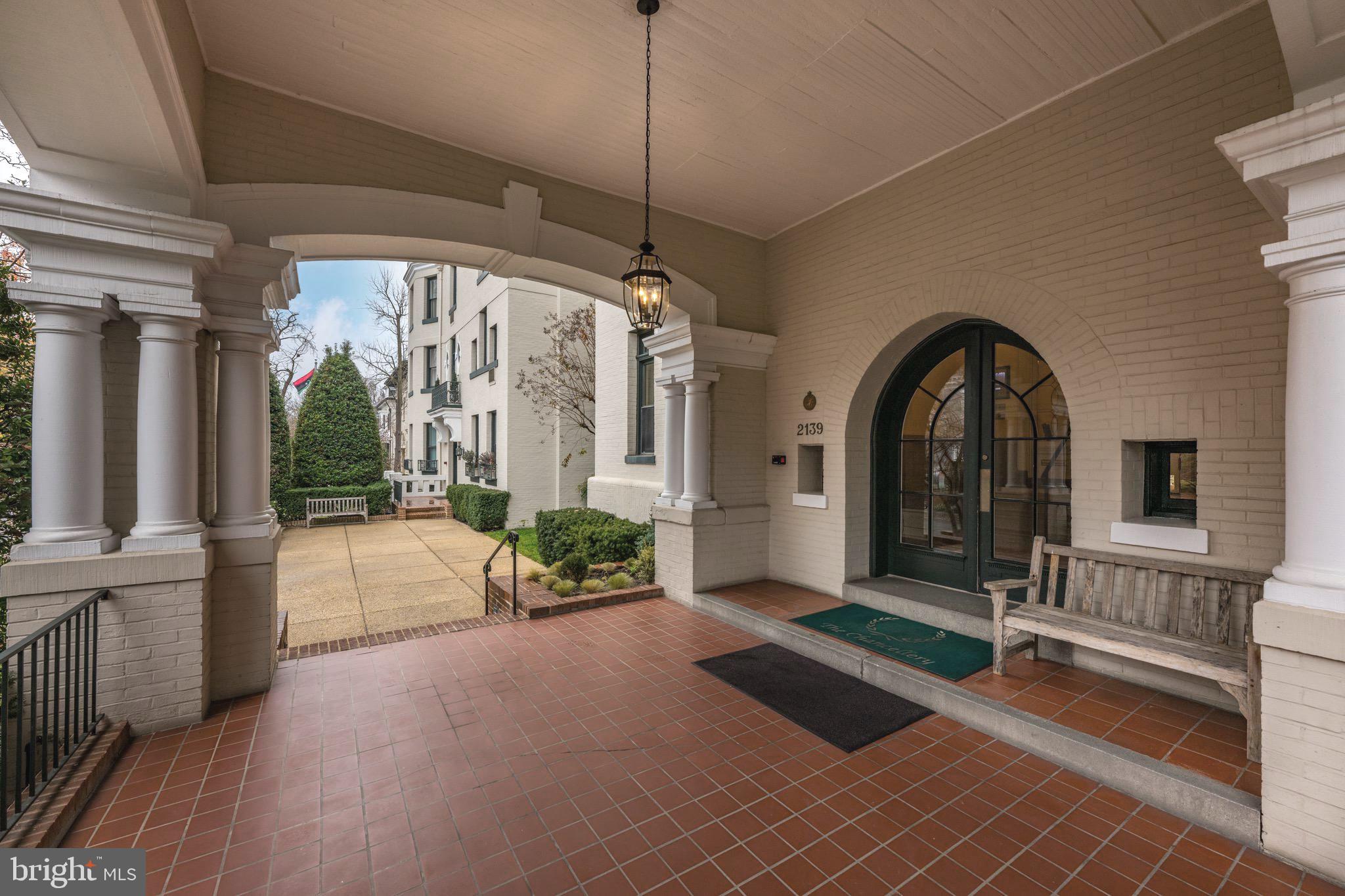 2139 Wyoming Ave NW #11