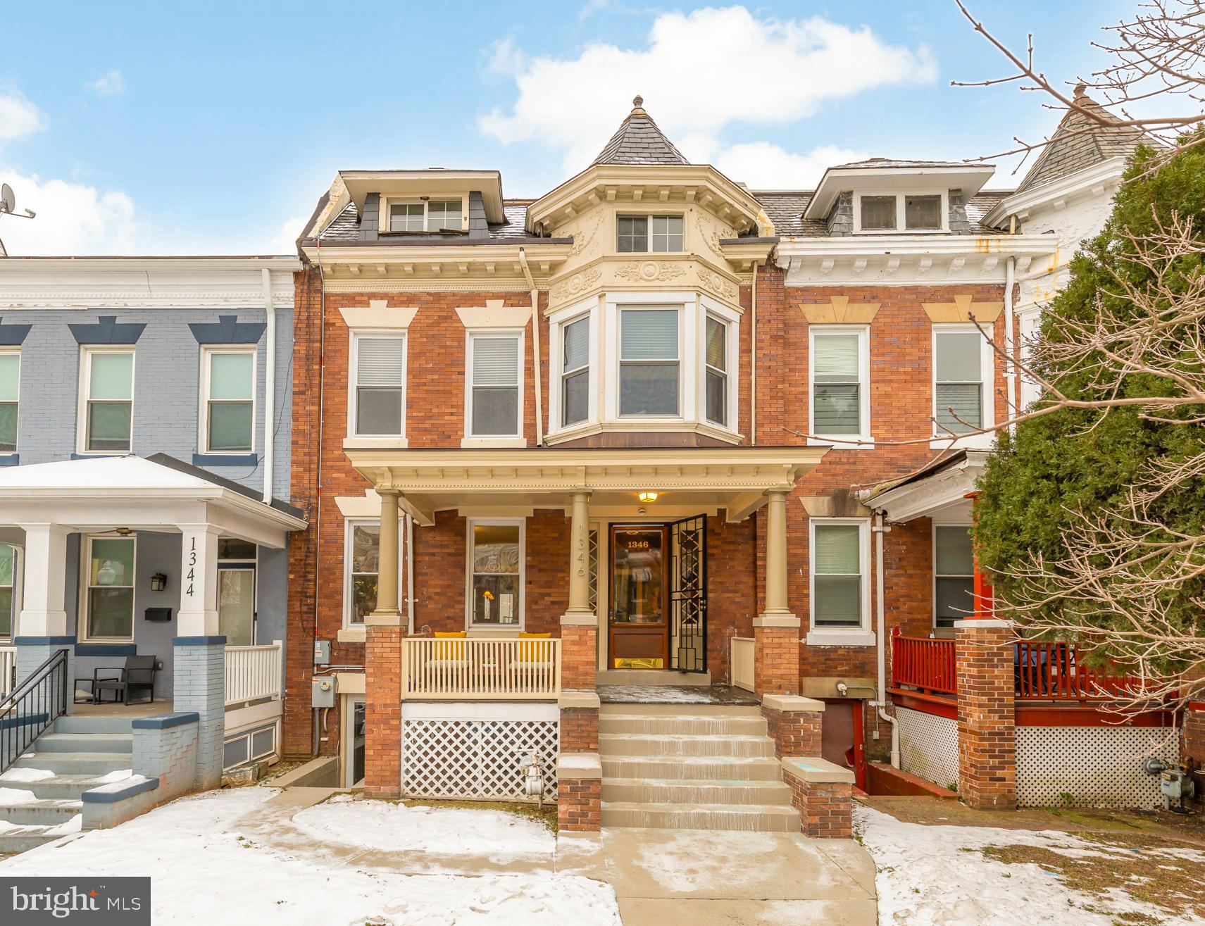 1346 Oak St NW