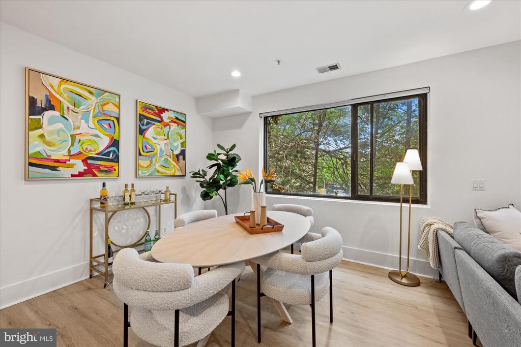 1425 Euclid St NW #10