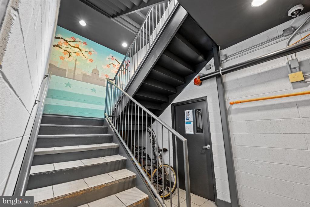1425 Euclid St NW #10