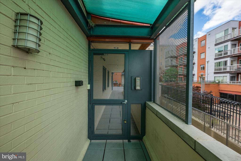 1425 Euclid St NW #10