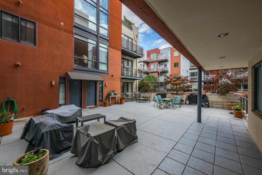 1425 Euclid St NW #10