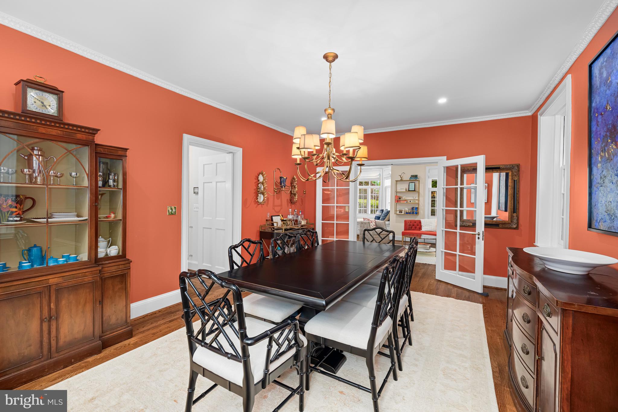 3013 Cathedral Ave NW