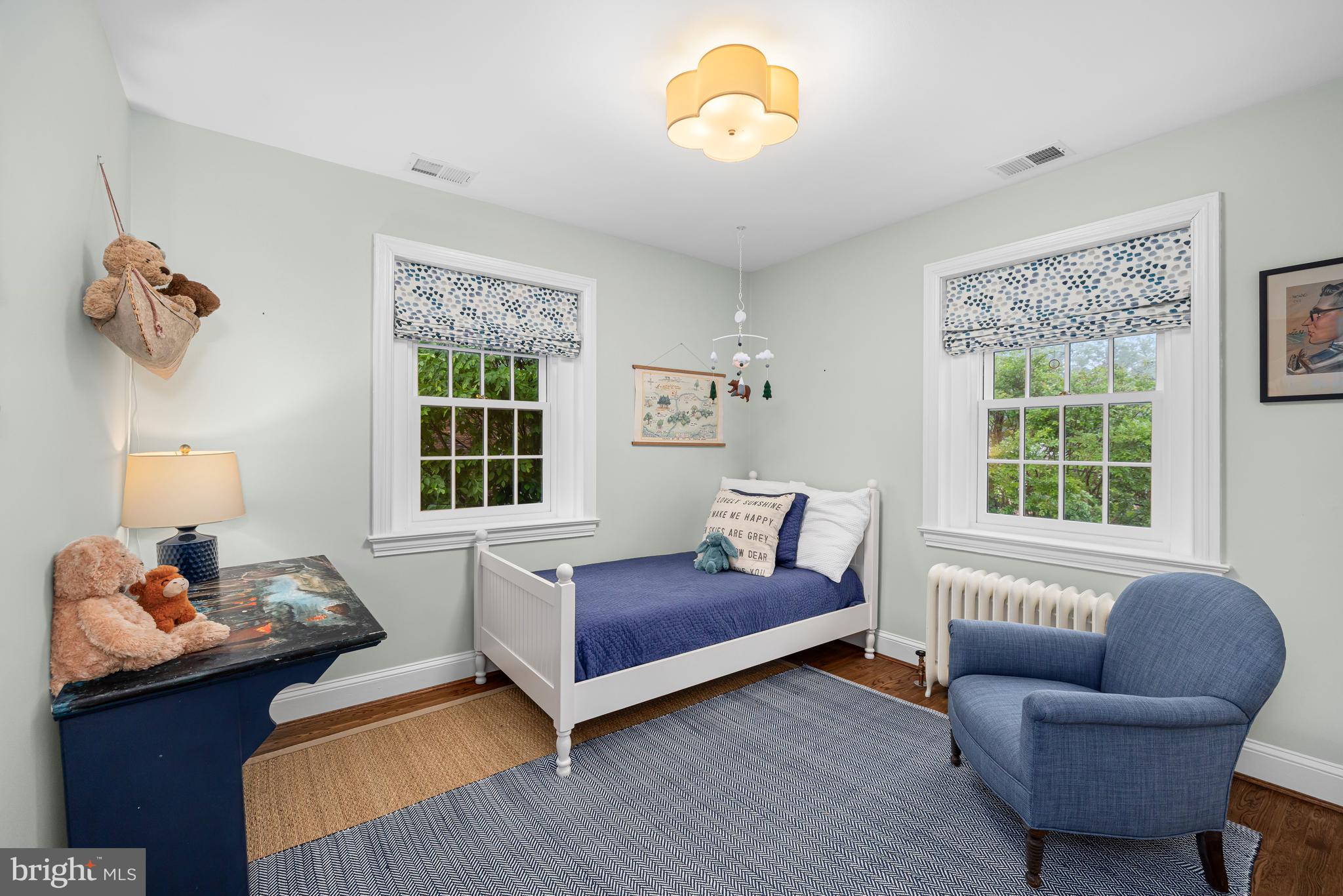 3013 Cathedral Ave NW