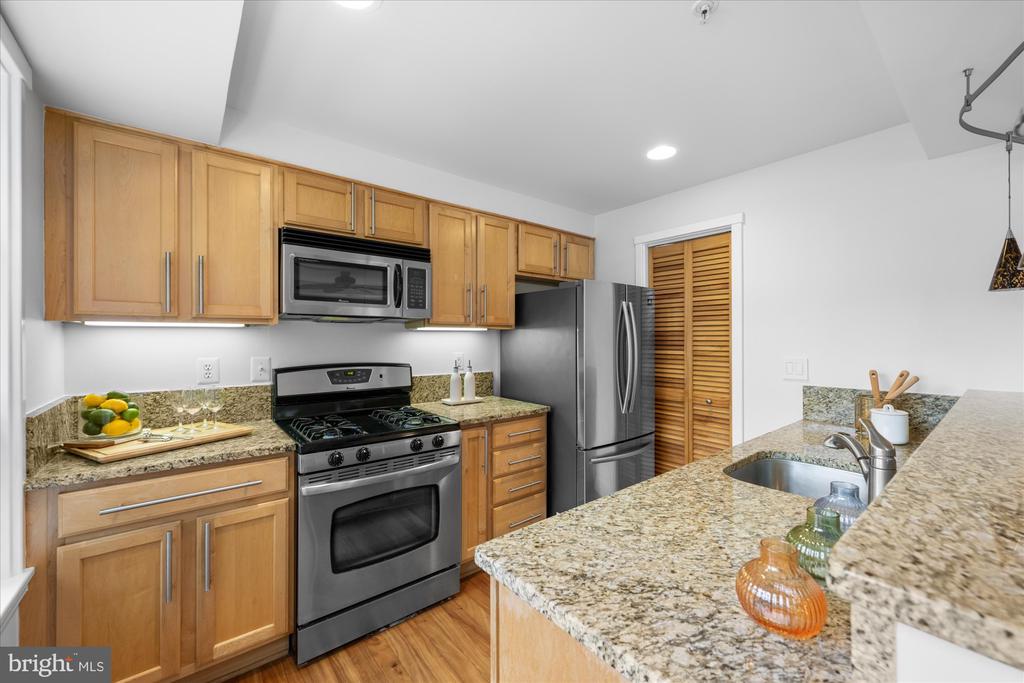 610 JEFFERSON STREET NW 201