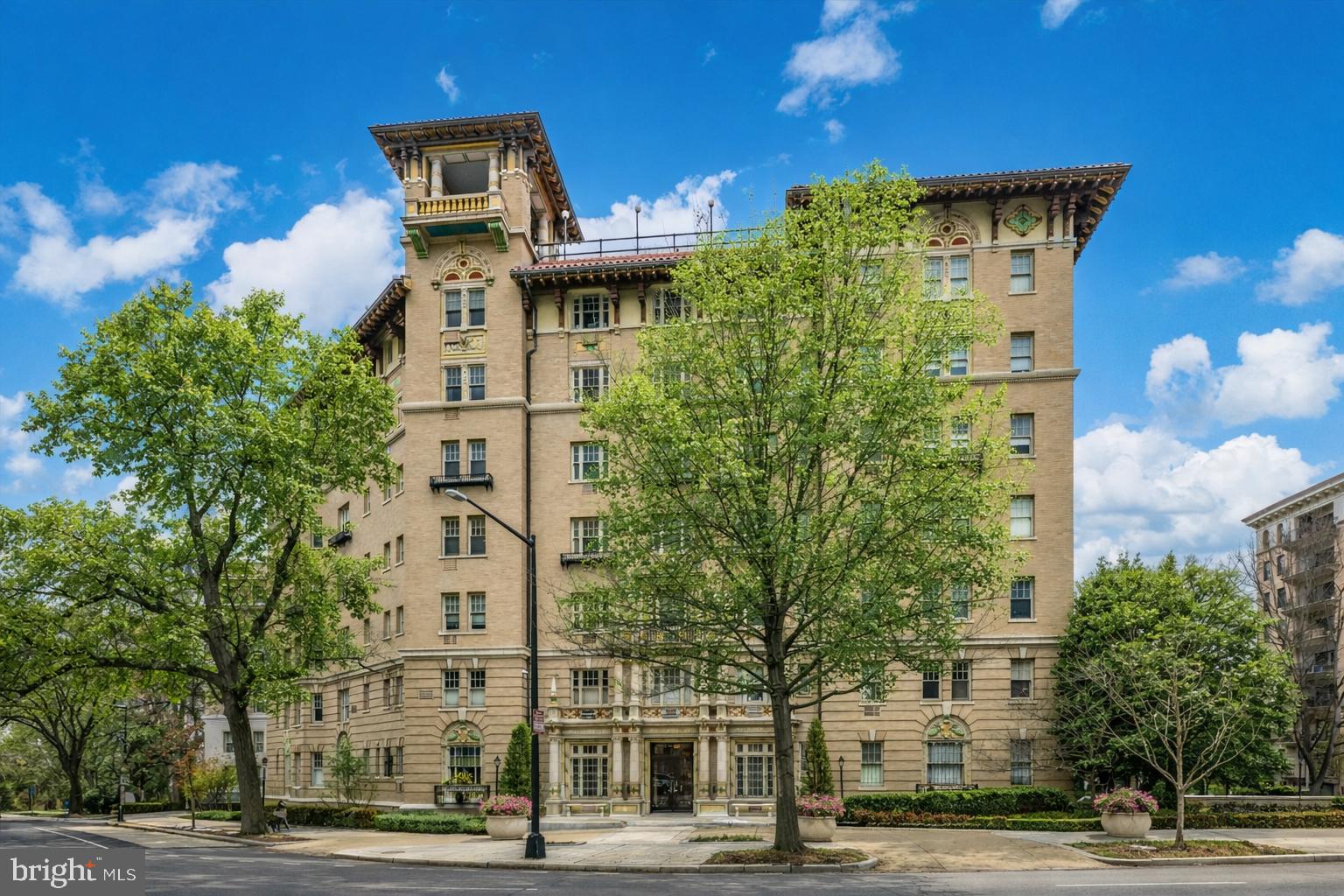 2311 CONNECTICUT AVENUE NW 301