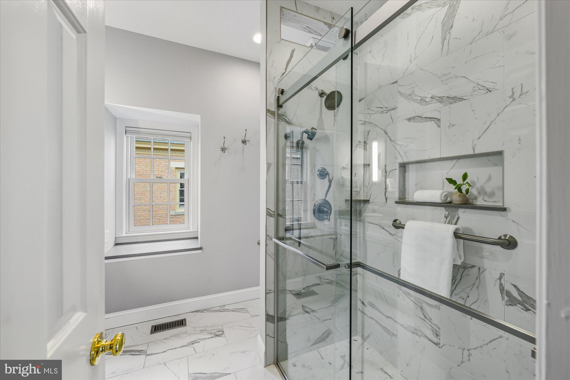 4342 WESTOVER PLACE NW