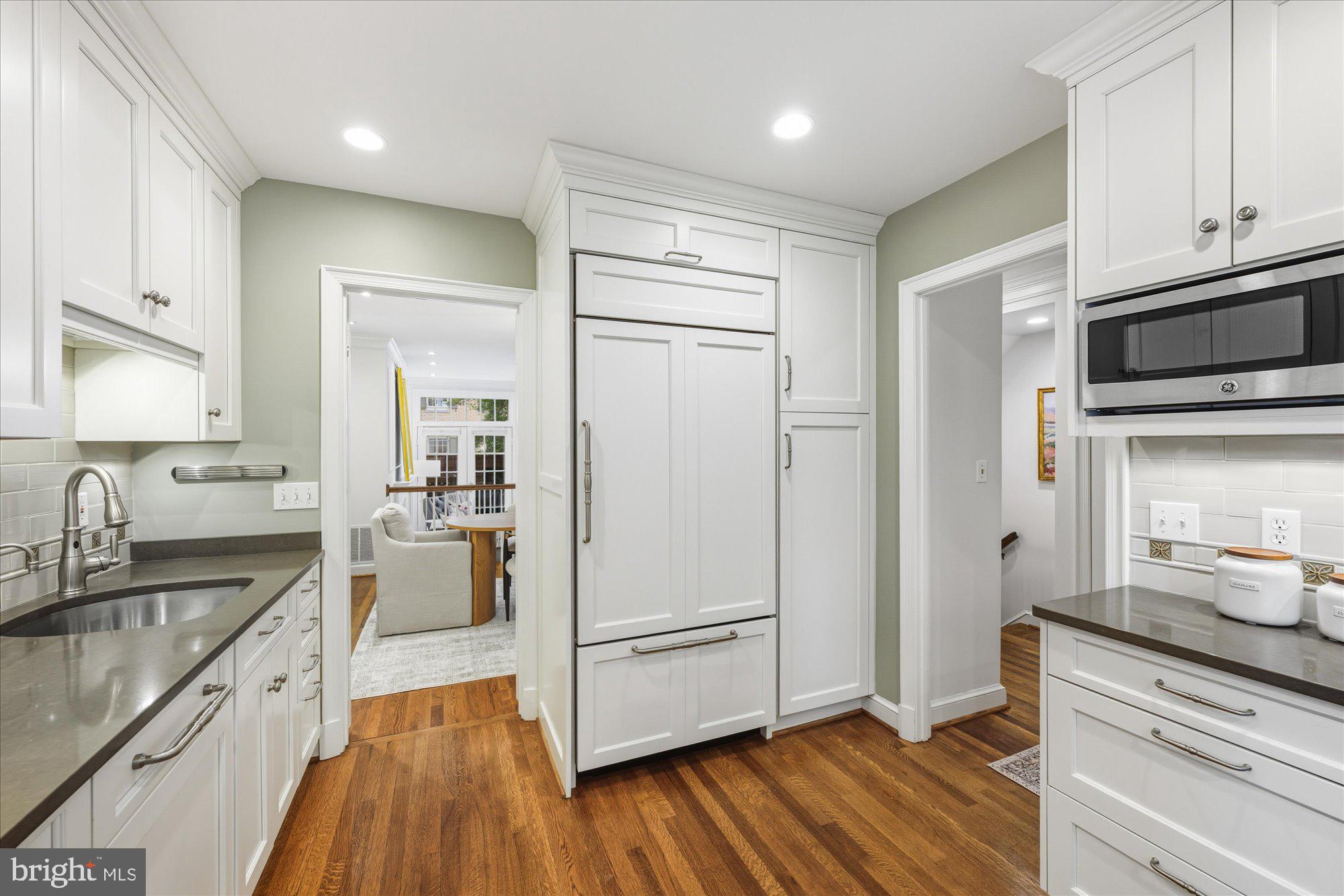 4342 WESTOVER PLACE NW