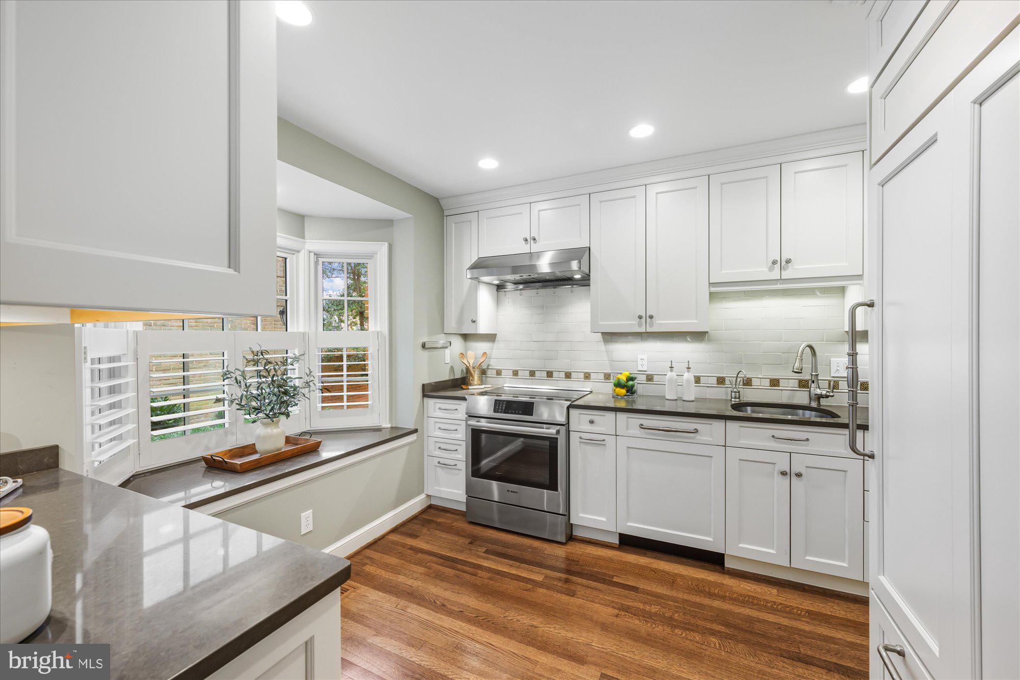 4342 WESTOVER PLACE NW