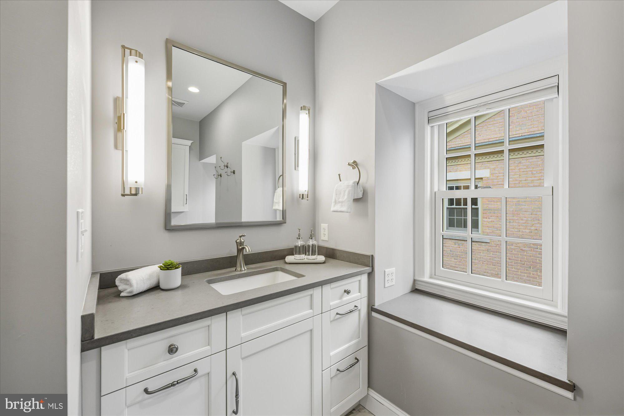 4342 WESTOVER PLACE NW