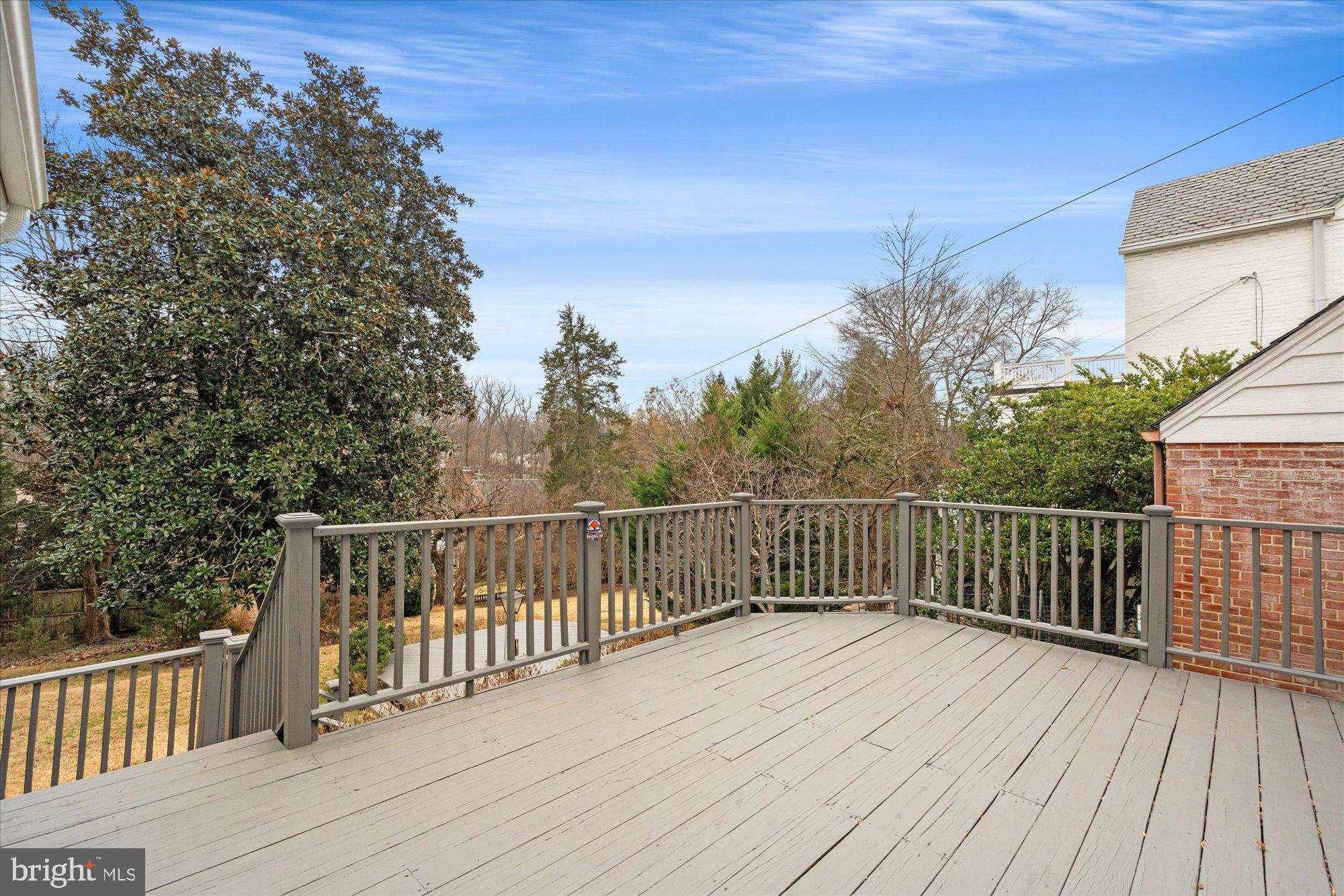 3268 CHESTNUT STREET NW