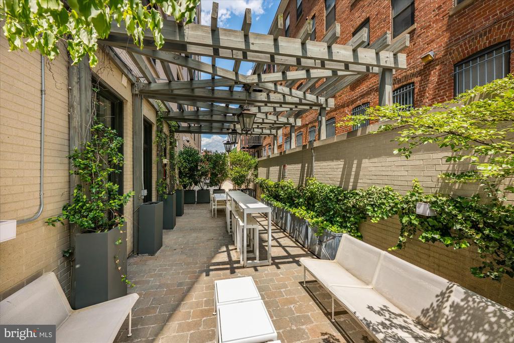 1011 M STREET NW 506