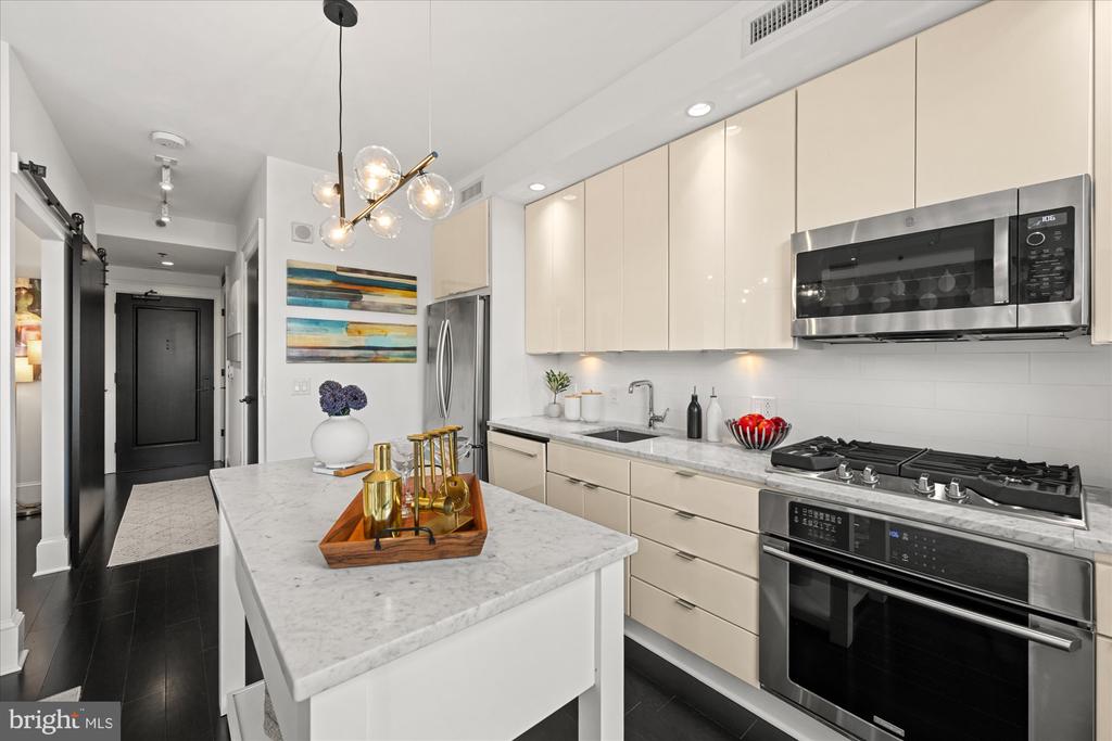 1011 M STREET NW 506