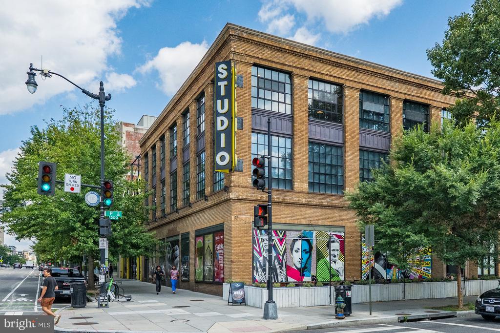 1401 R STREET NW Unit: 401