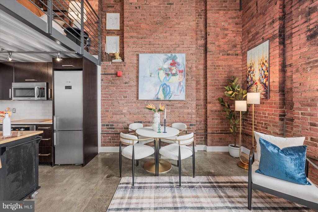 1401 R STREET NW Unit: 401