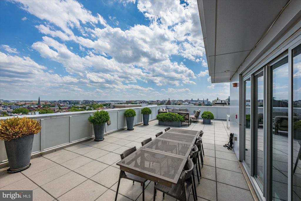 1401 R STREET NW Unit: 401