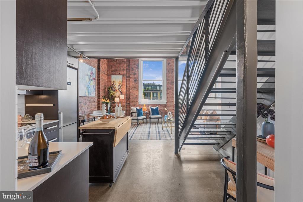 1401 R STREET NW Unit: 401