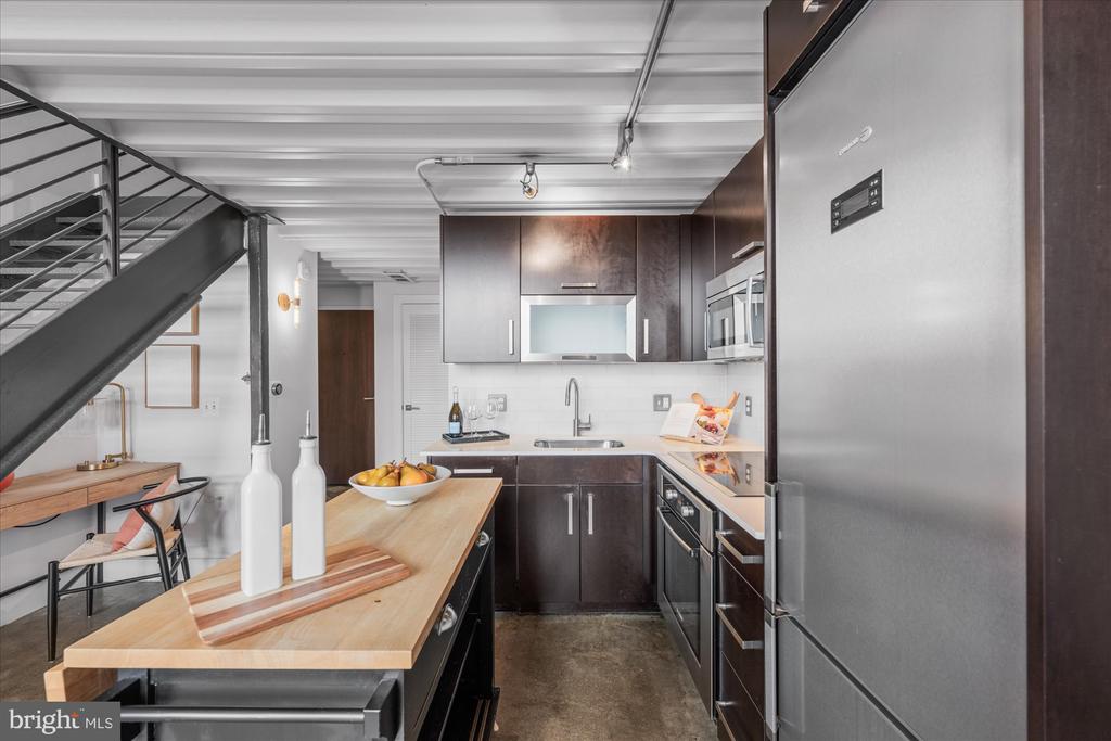 1401 R STREET NW Unit: 401
