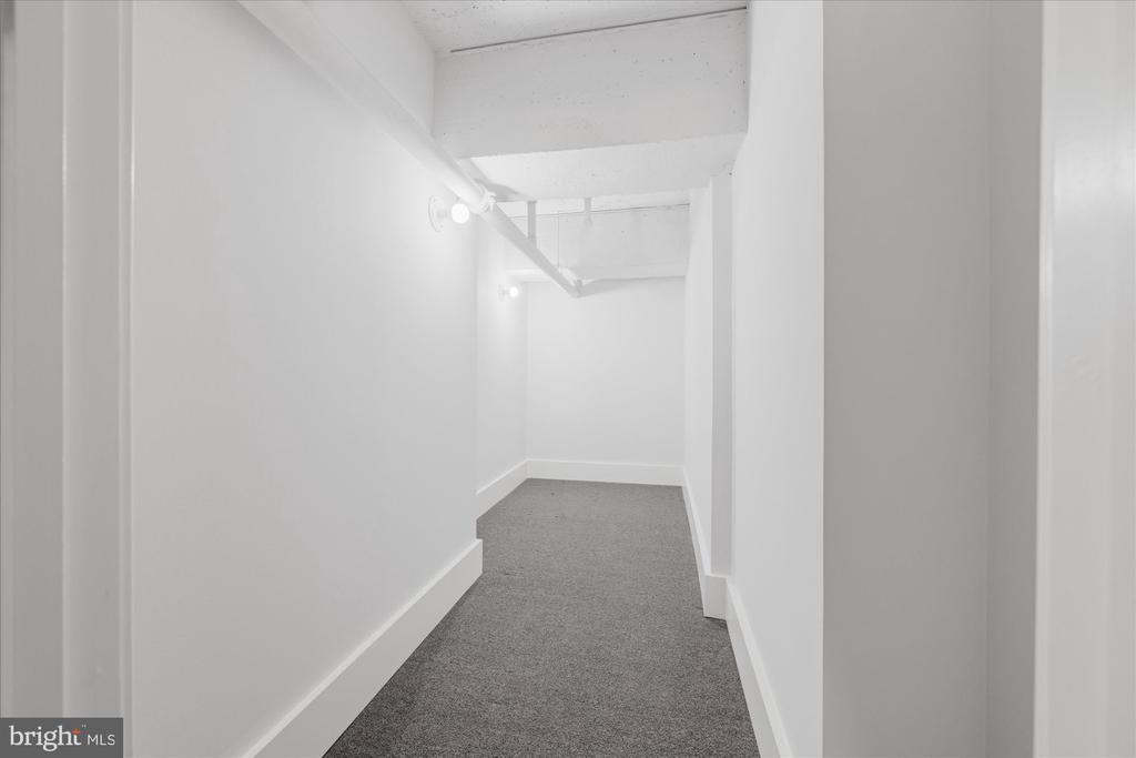 1401 R STREET NW Unit: 401