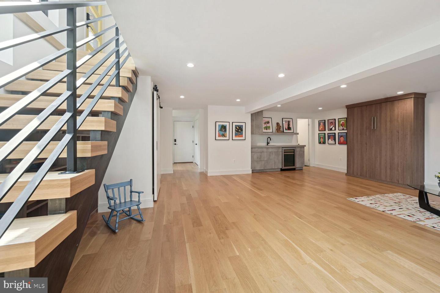 6503 BROOKES HILL COURT